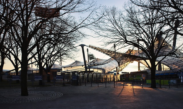 通过宣扬这 通过宣扬这